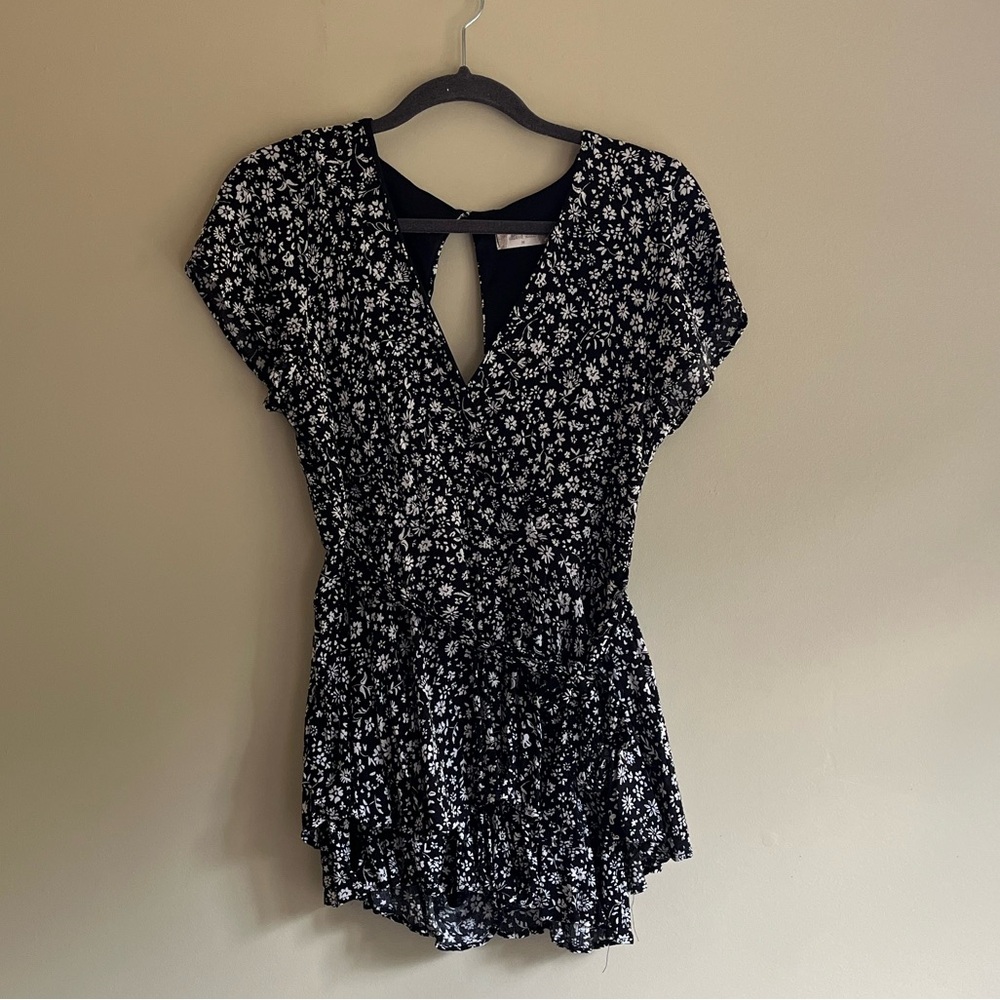 Altard State Black Floral Tie-Front Tiered Romper